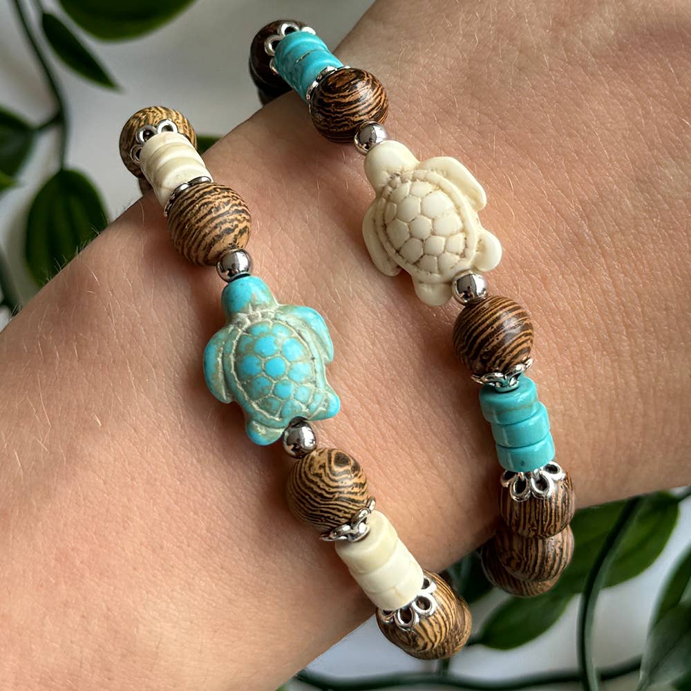 Wood Bracelet with Synthetic Turquoise and a Sea Turtle: White