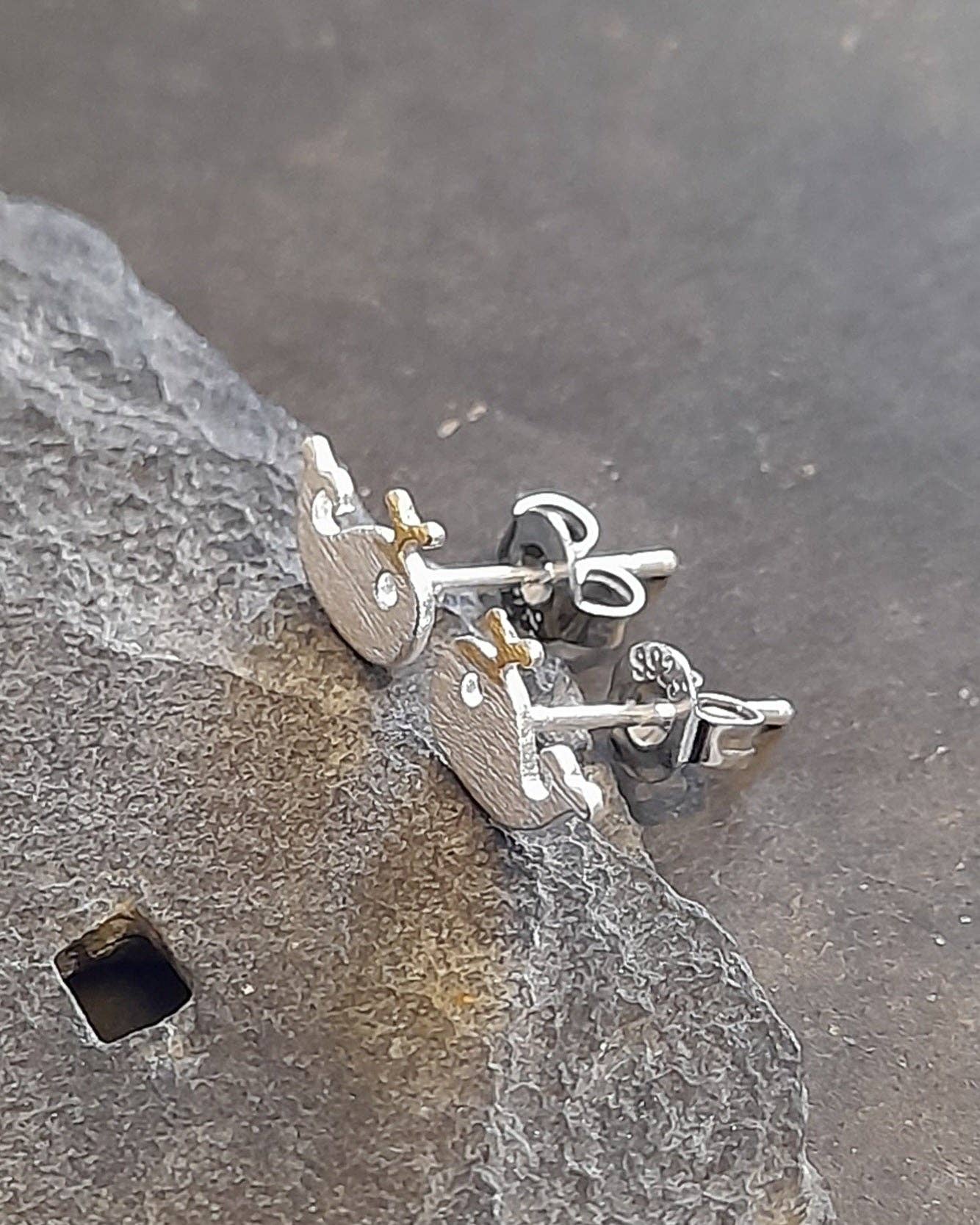 Whale brushed-effect silver-plated 7mm stud Earrings
