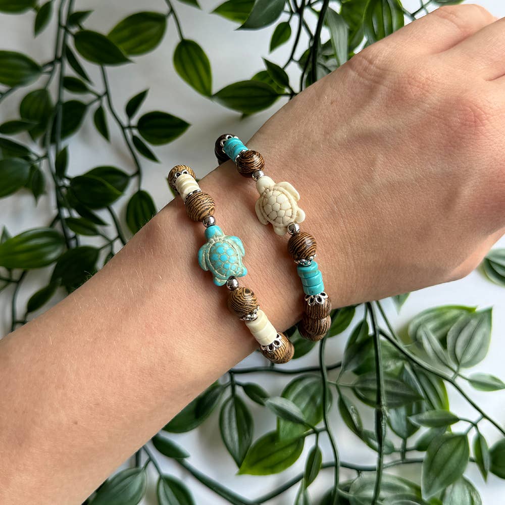 Wood Bracelet with Synthetic Turquoise and a Sea Turtle: White